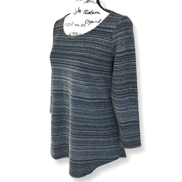⭐️ 5 for $25 NYDJ Black Grey & Silver Crew Neck Sweater Size XS - Picture 1 of 8